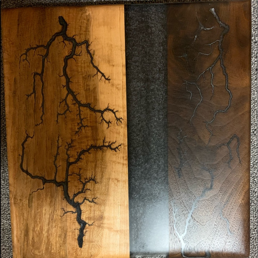 Live edge Cutting Board